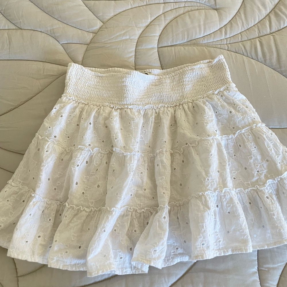 COTTON ON: White FLOWY skirt